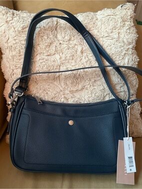 Classic Navy Pebbled Shoulder Bag - Unbranded